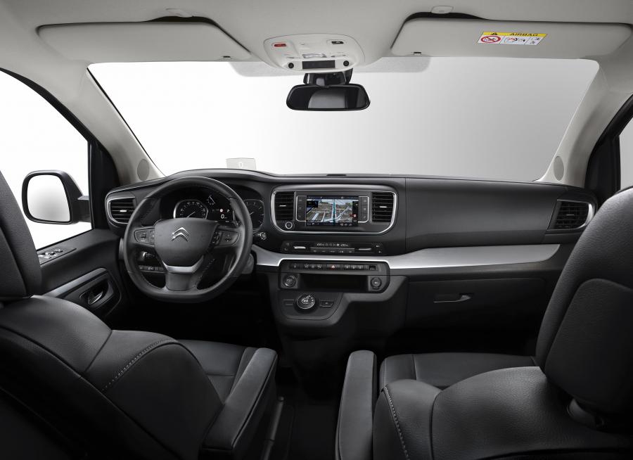 Торпедо Citroen SpaceTourer 2016 года  (фото 39 из 40)